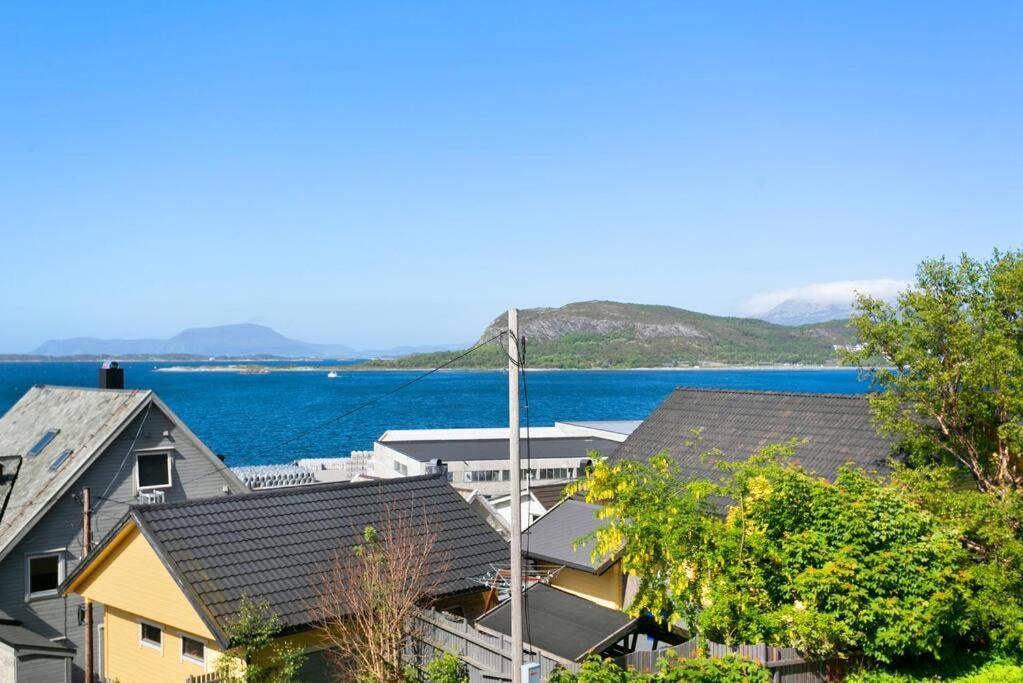 Koselig Sentrum Leilighet. Apartment Alesund Exterior photo