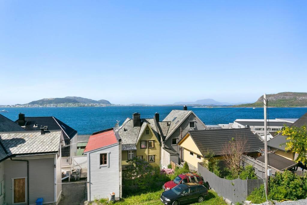 Koselig Sentrum Leilighet. Apartment Alesund Exterior photo